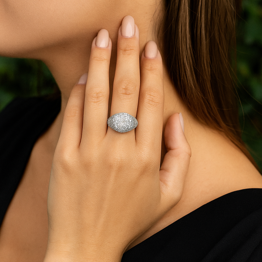 Isadora™ Dainty Diamond Ring