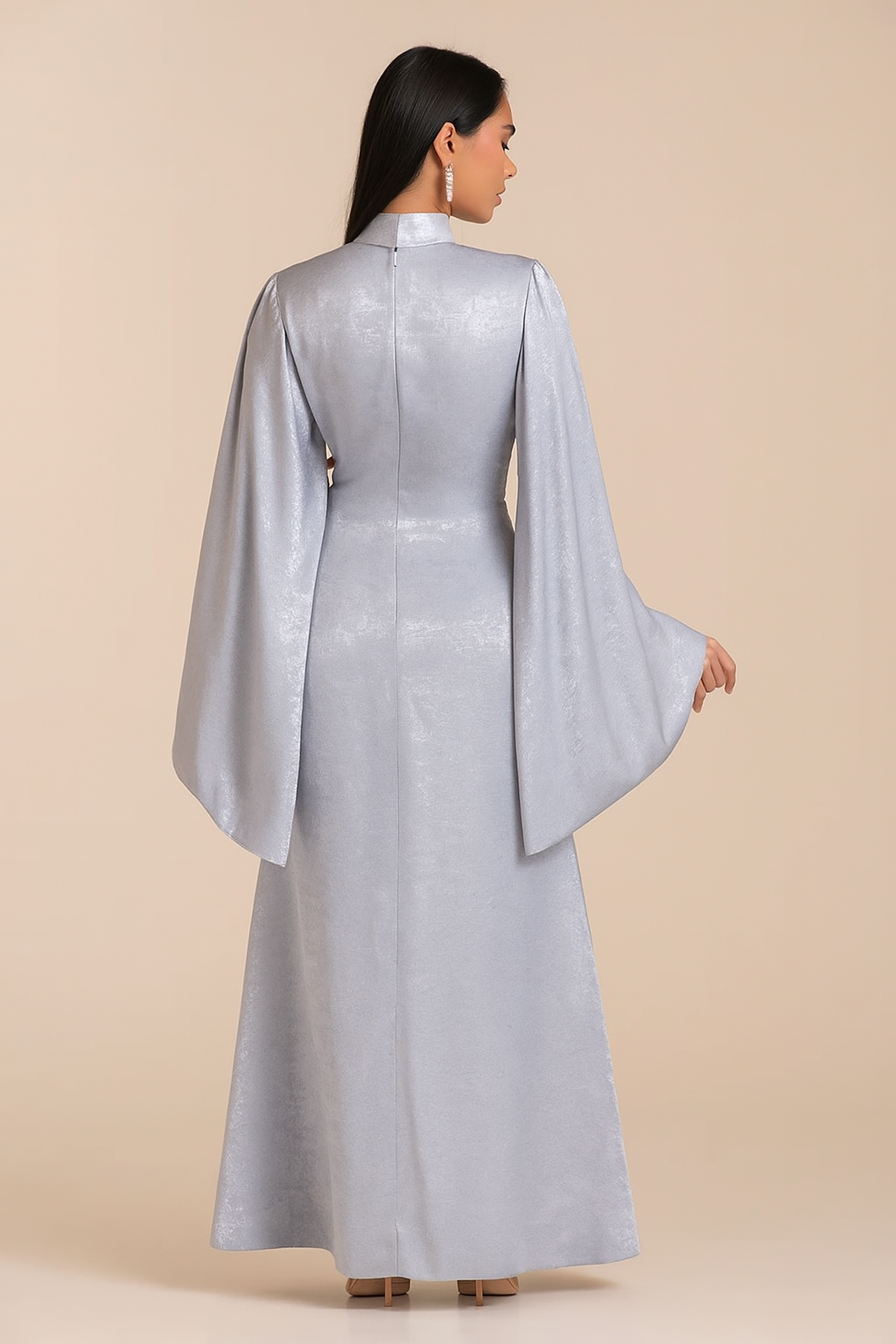 Serenya ™ Long Sleeve Radiant Maxi Dress