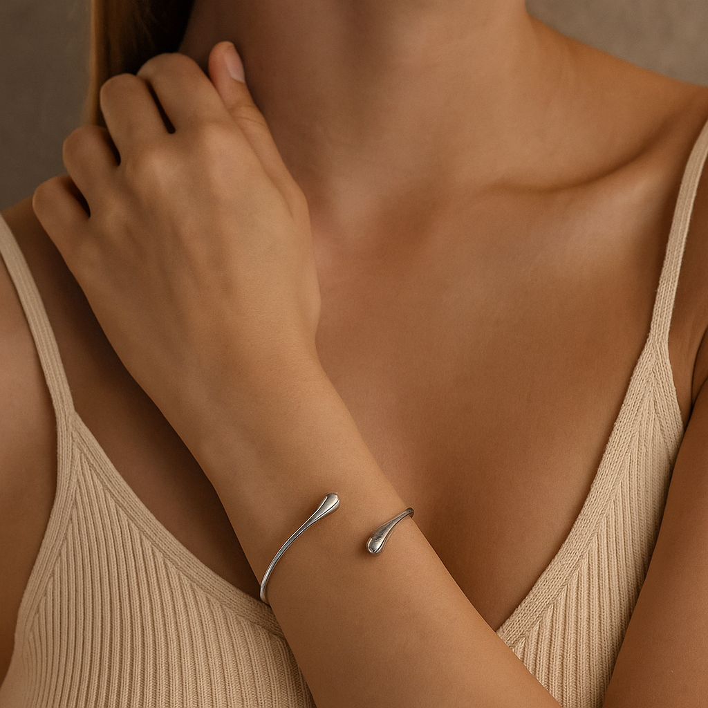 Celestia™ 14K Gold Adjustable Water Drop Shape Armlet Bracelet