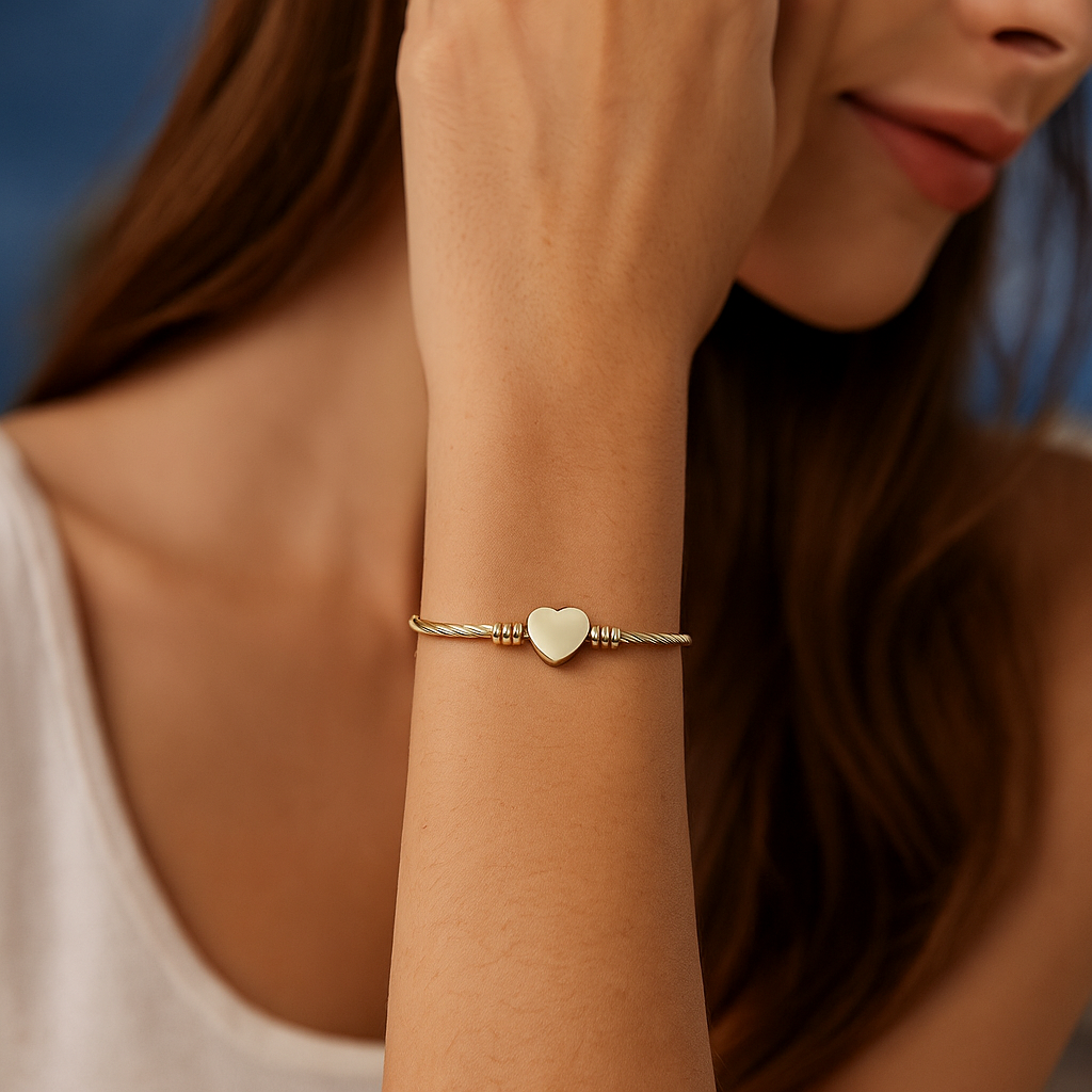 Aurelia™ Gold Heart Seal Bangle