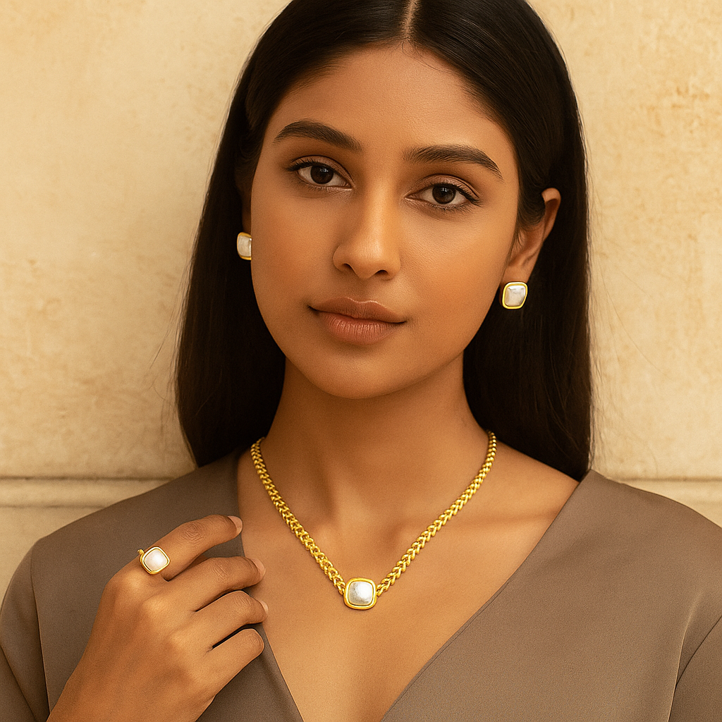 Aurelia™ Gold Pearl Set – Necklace, Earring & Ring