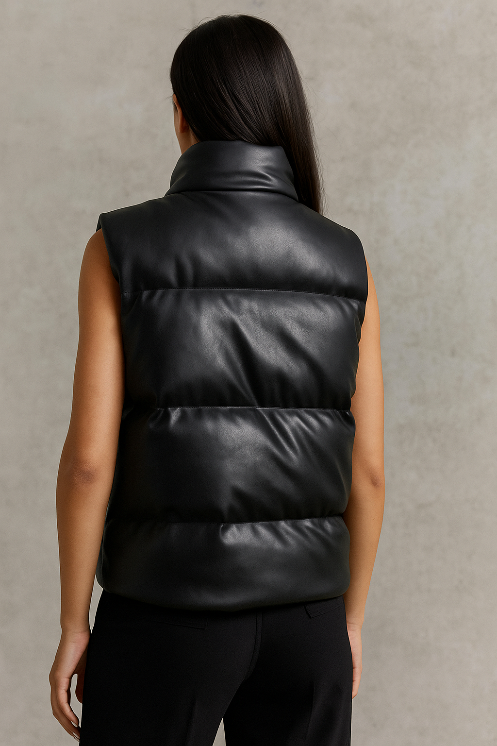 Melisandre™ Sleeveless Leather Coat