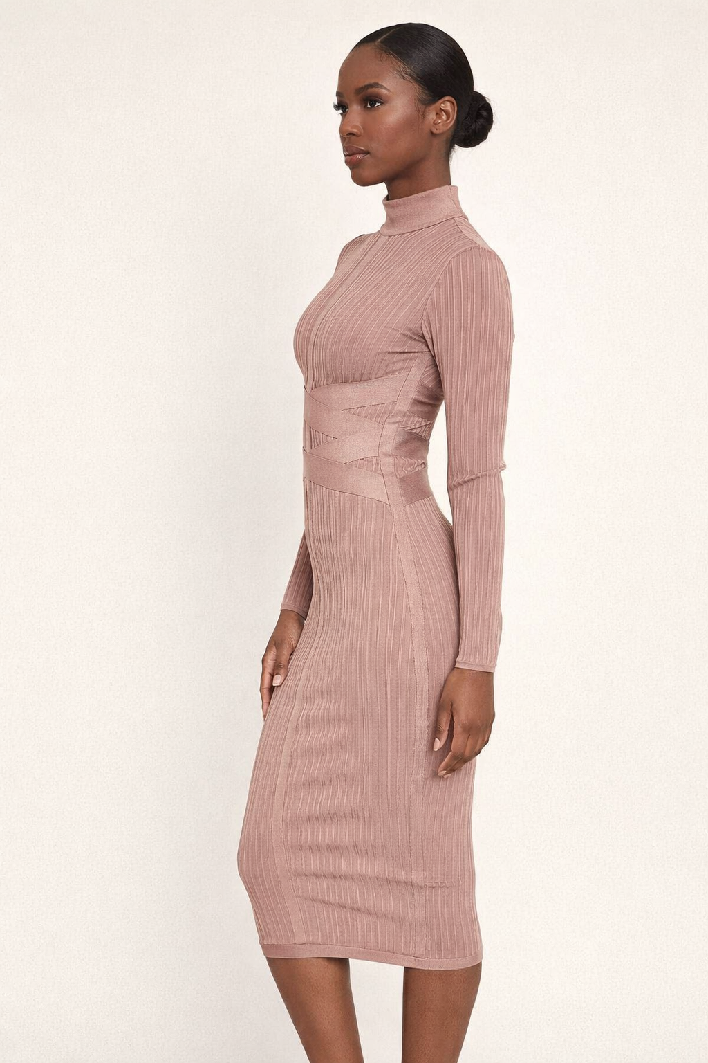 Elowen™ Ribbed Contour Midi Dress