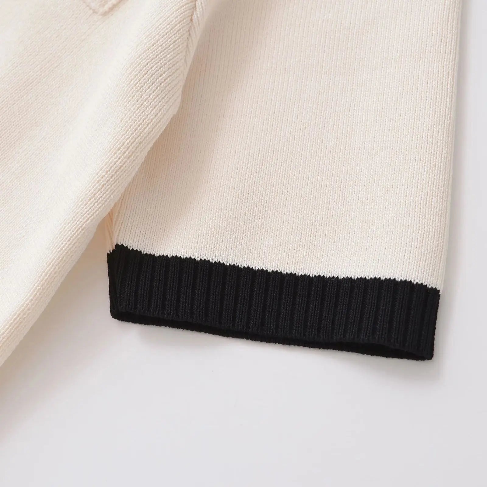 Velvia Vogue Knitted Sweater